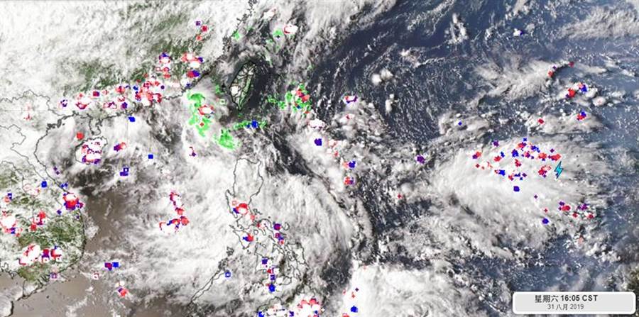 隨著太平洋高壓再度增強西伸，台灣附近轉為東南風到偏東風，天氣將趨於穩定，降雨明顯減少。(圖擷自彭啟明臉書)