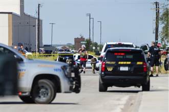德州公路隨機槍擊案 5死21傷 槍手遭擊斃