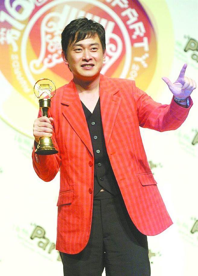 王識賢2005年獲得金曲獎台語歌王肯定。（資料照）