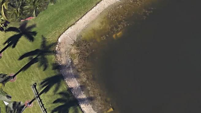 一名男子使用Google Earth时，发现一处池塘里似乎有一辆车泡在池中，经由无人机的确认后，找到了失踪22年的莫特。（摘自miamiherald报）