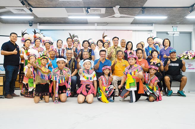 原住民委员会主委夷将15日宣布，中央核定台东县新增6座部落文化聚会所。（庄哲权摄）