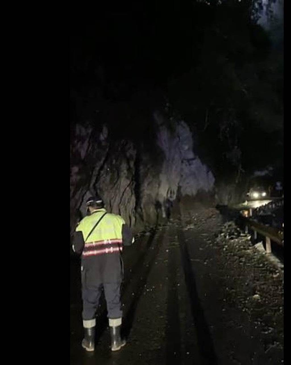 才通車即封閉中橫公路明起整點放行 生活 中時