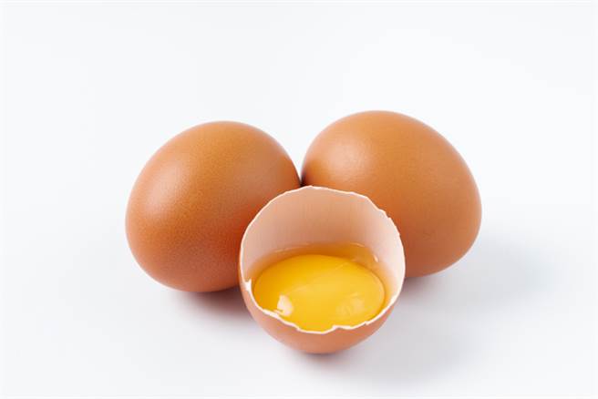 快槍俠生吞雞蛋壯陽，結果下場悽慘。(達志影像)