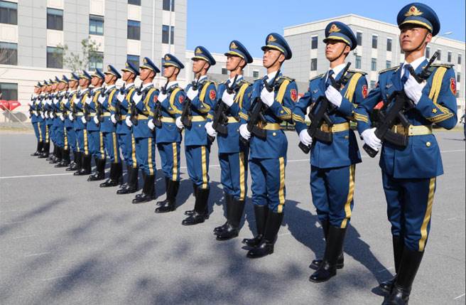 中共解放军三军仪仗队方队。(图/王铭义)