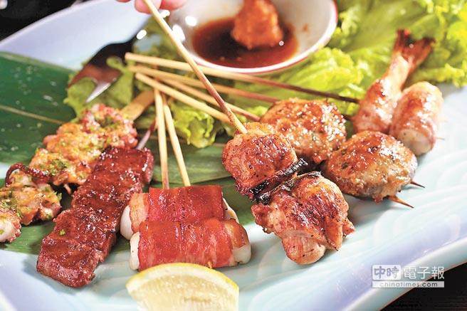 网友发现，卖炭烤的店家远远不如卖盐酥鸡的店家，表示「明明卖的东西差不多，为何开盐酥鸡店、炭烤店的比例差那么多」？（资料照）