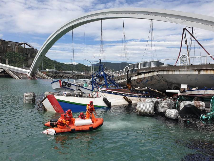 斷橋阻漁民生計 政府緊急開闢「第二航道」 - 社會