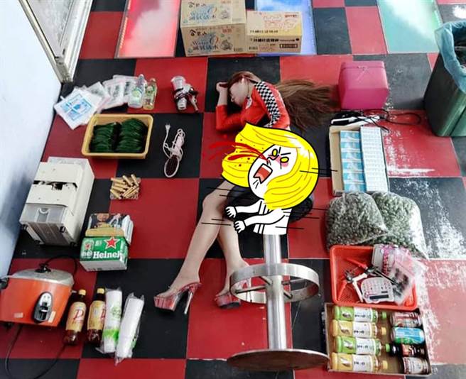 最辣开箱 槟榔西施晒屁股蛋引遐想(图翻摄自/爆废公社)