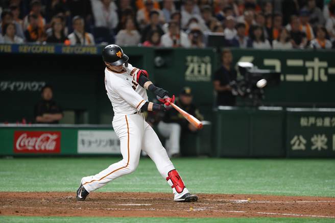 陽岱鋼今天在春訓特打練習狀況不錯，擊出右外野相反方向全壘打。（資料照／取自讀賣巨人官方推特）