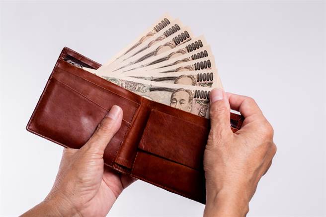 40岁女薪水4万崩溃 被企业家狠酸(示意图/达志影像)