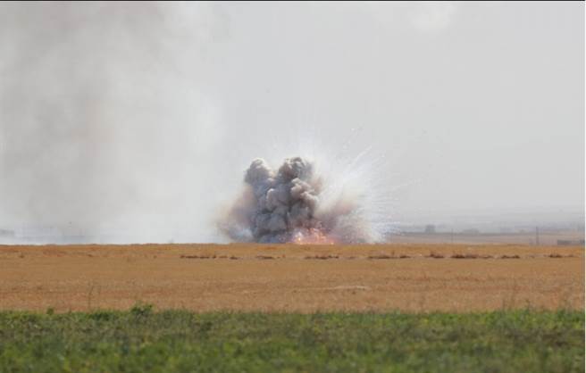 美军驻叙利亚阵地遭土耳其炮击，美军认为土耳其是故意的。(图/美联社)