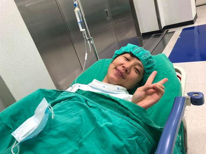 女主播黄文华健检发现肺部长肿瘤，所幸手术后状况稳定。(摘自林昆锋脸书)