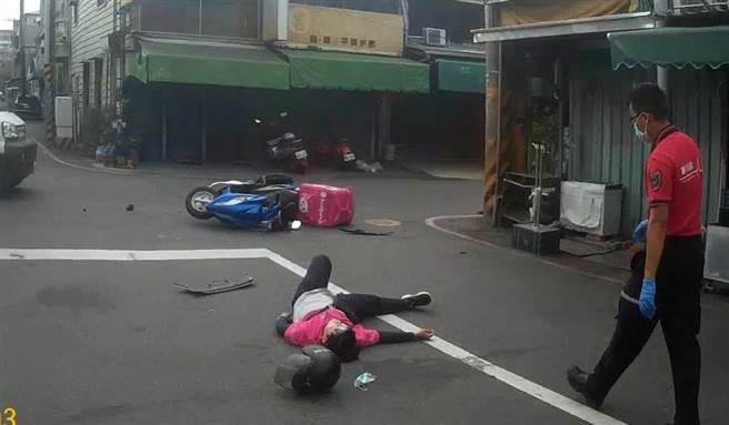 外送员屡传意外，虽然是个高自由度的工作，但也具高危险性。（读者提供／廖素慧嘉义市传真）