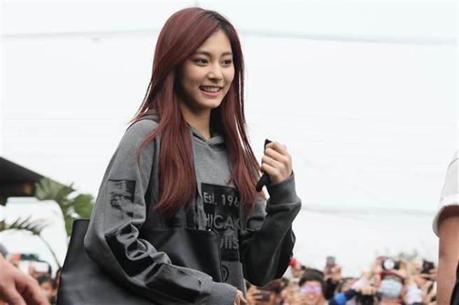 外送单顾客名无奇不有，有外送员说曾送过「周子瑜」。图为韩国人气女团《TWICE》台湾成员周子瑜。(本报系资料照)