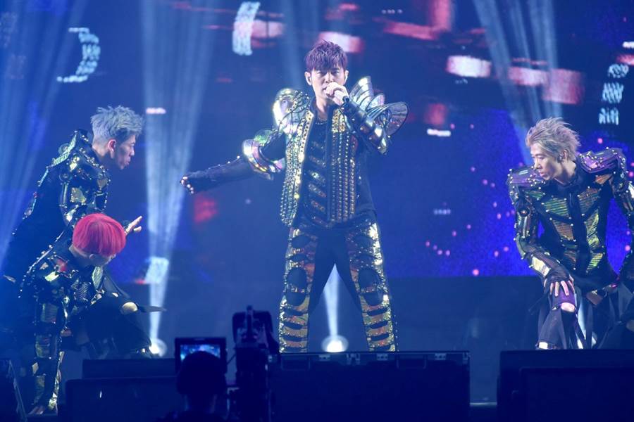 周杰倫「嘉年華」世界巡迴演唱會今天於上海舉行首場演出。（杰威爾音樂提供）