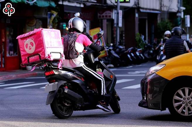 外送员频传车祸死 熊猫出新招…网看了狂谯。（本报系资料照）