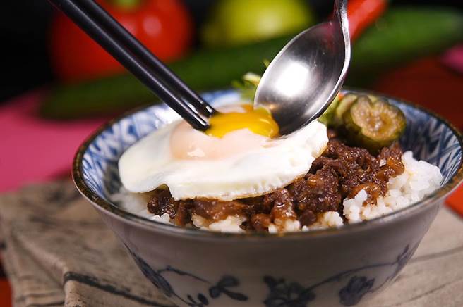 滷肉飯搭什麼絕配？網曝這味最銷魂（圖／本報資料照片、姚舜攝）