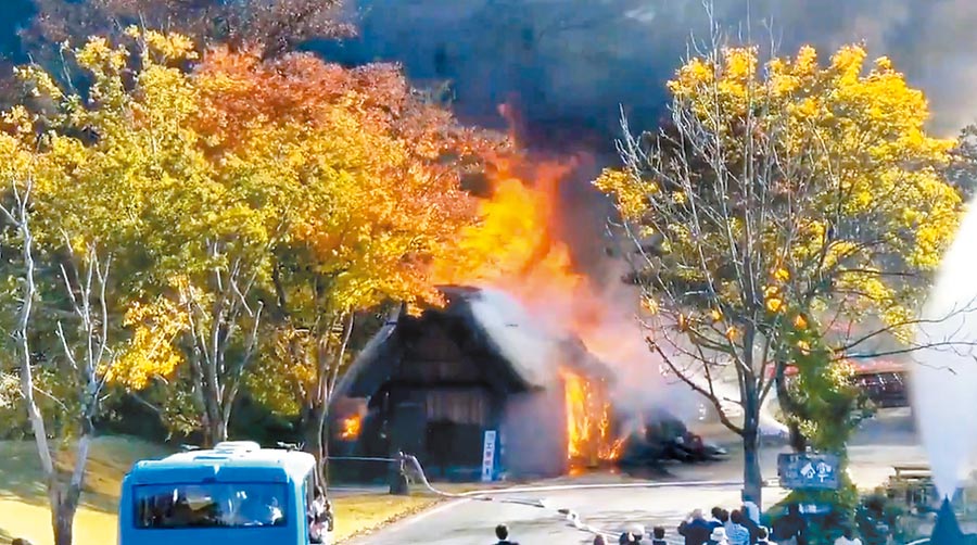 日本合掌村車庫大火幸無人傷亡 國際大事 中國時報