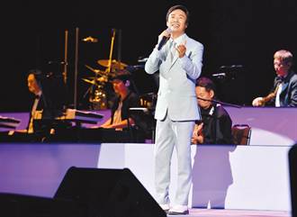 费玉清今晚封麦最终场 会唱会主持缔造演艺圈纪录