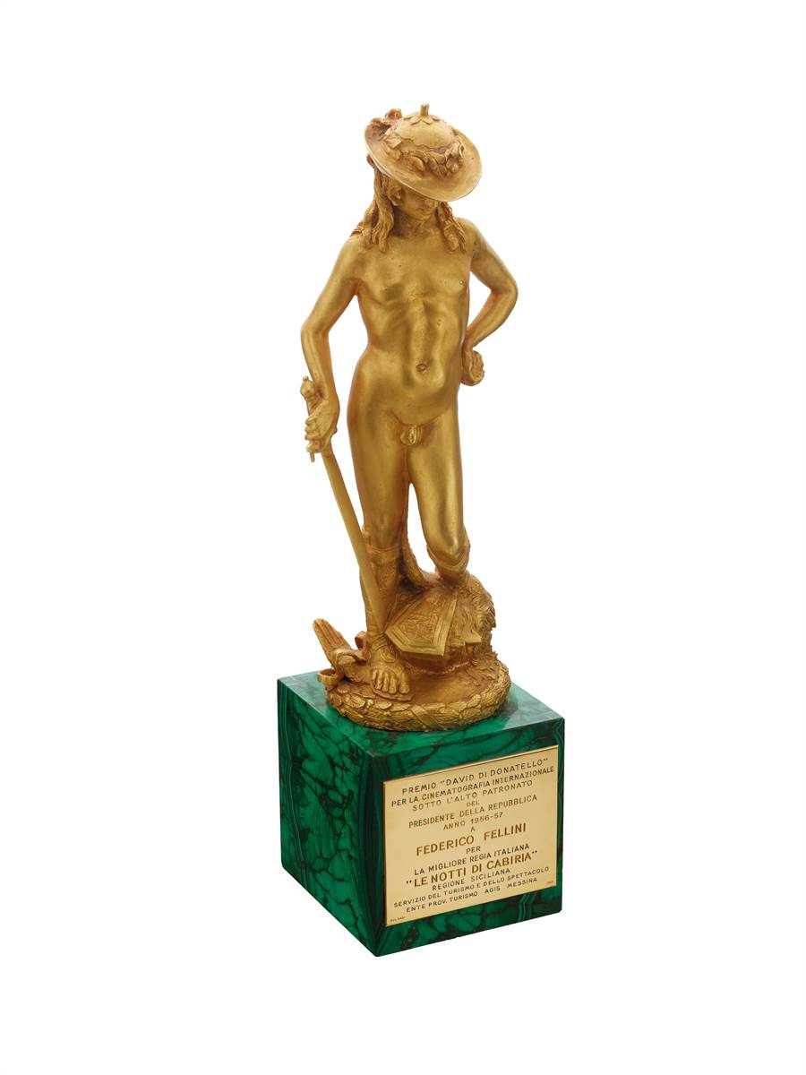 寶格麗於1956年為義大利大導演費里尼打造的義大利電影金像獎 David di Donatello金質獎座。（BVLGARI提供）