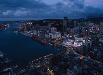 摆脱「天空竞技场」恶名 基隆东岸广场夺台湾建筑首奖