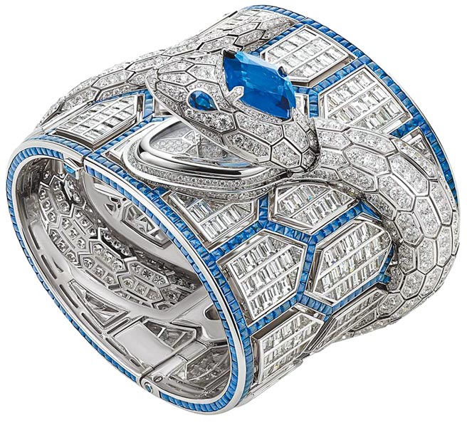 宝格丽Serpenti Misteriosi Romani钻表拿下「最佳珠宝表奖」。（BVLGARI提供）