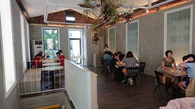 台湾名模林志玲将在霜花亭举办婚礼仪式。（程炳璋摄）