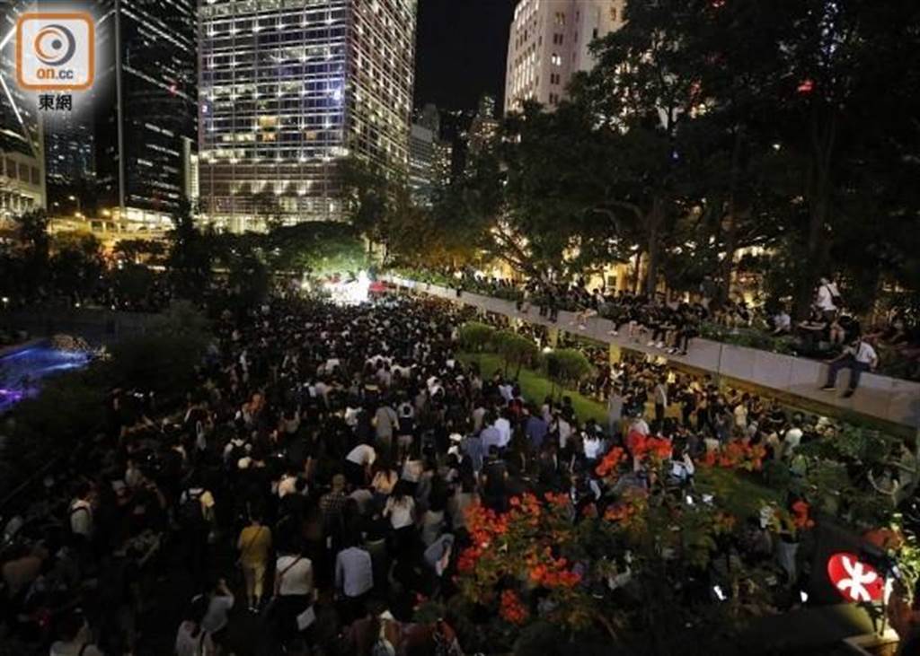 香港示威浪潮持續。（圖／東網）