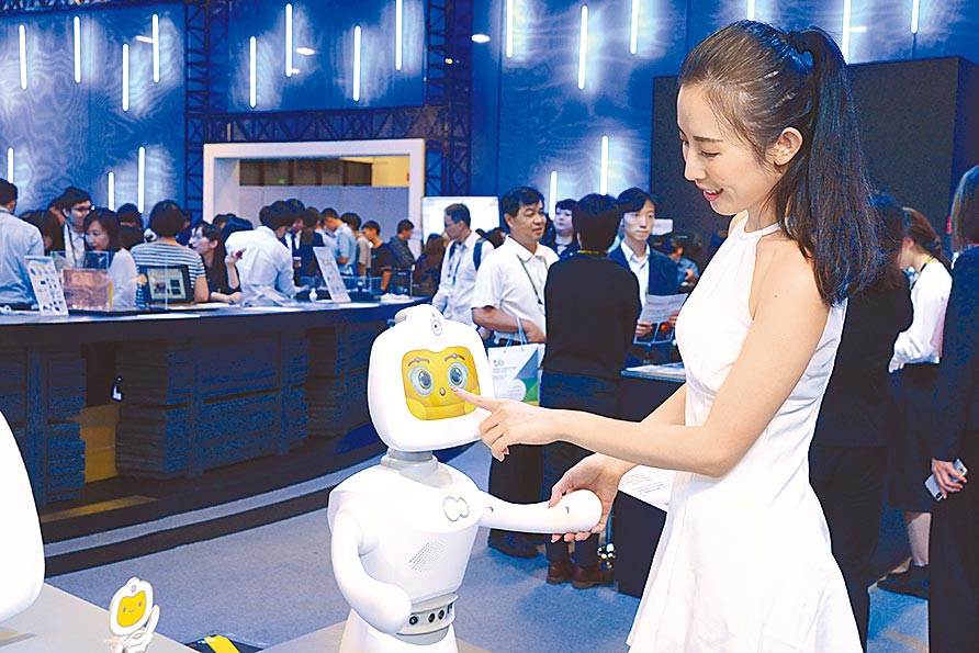 麗暘科技開發小貝智能機器人，讓未來智能生活充滿想像。圖／工研院提供