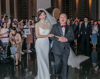 林志玲后谁是下个「万人空巷」的婚礼明星？网狂推她
