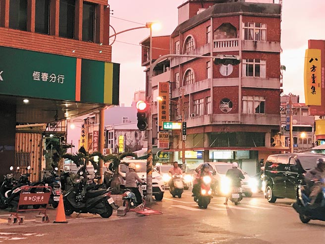 恆春落山風宛如輕颱 地方新聞 中國時報