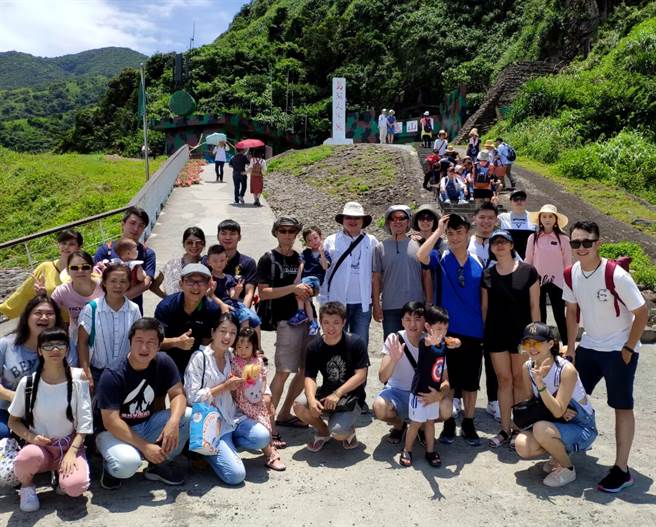 李春明旗下3间加盟店，拚出年度总业绩7千万元，是新北溪洲和树林区的指标门市。/永庆不动产提供


