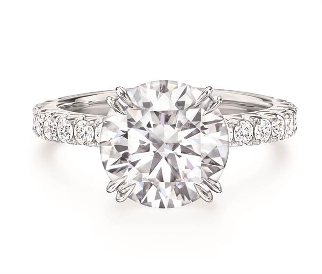 海瑞溫斯頓新款Attraction鑽石戒指。（HARRY WINSTON提供）