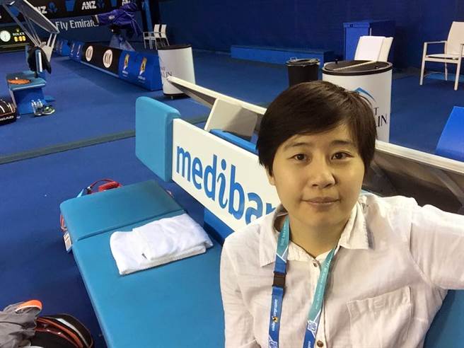 台湾驻日本大阪办事处长苏启诚自杀案查出幕后网军，竟是和驻日代表谢长廷关系密切的「卡神 杨蕙如和友人，台北地检署昨将杨等人以公然侮辱罪起诉。（图／杨蕙如脸书）