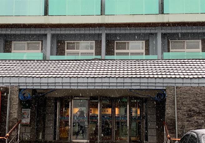 住松雪樓爬山遲到13分，母女遭拒入內用餐。（本報資料照）