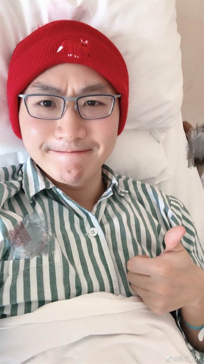 35岁男歌手吾恩不菸不酒、作息养生竟罹晚期胃癌。