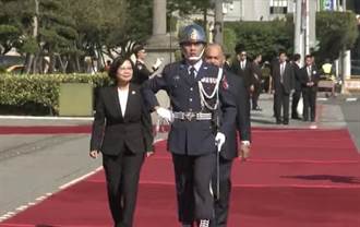 受軍禮歡迎 諾魯總統：與台灣是真正夥伴關係