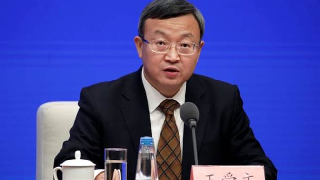 大陆国务院商务部副部长王受文回答媒体提问。（图／路透）