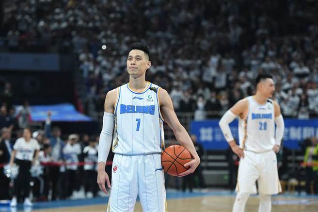林書豪目前效力CBA北京首鋼(圖片取自/新華社)