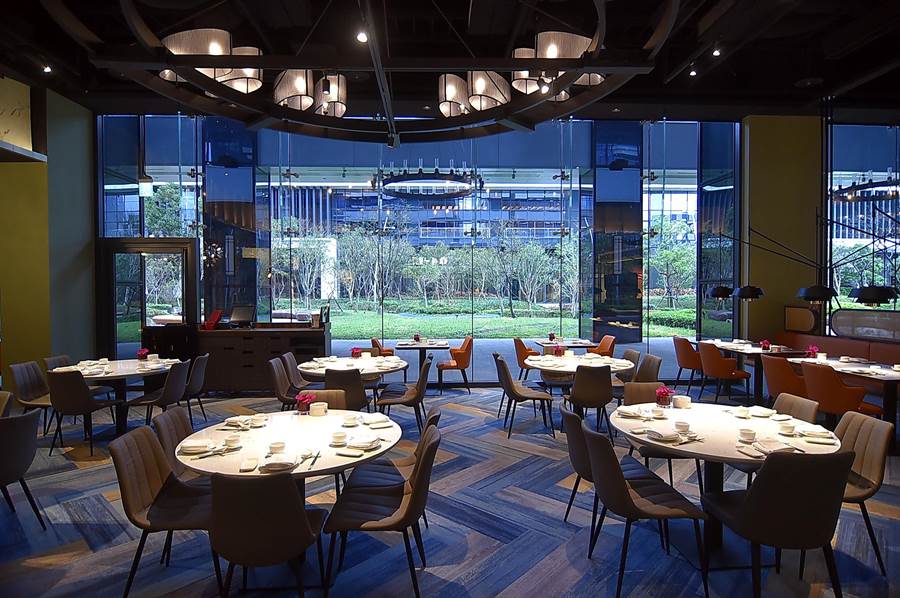 欣葉國際餐飲團體新創〈欣葉．鐘菜〉品牌，開在台北大直萬豪酒店〈中城廣場〉的新餐廳在夏曆年前已最先試營運。（圖／姚舜）