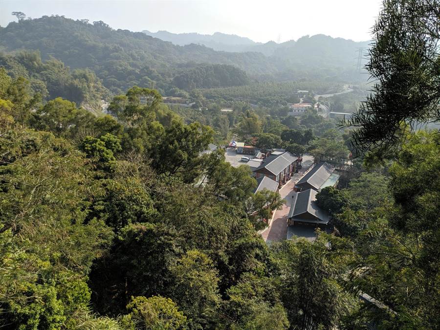 園區可飽覽嘉南平原美景。(莊曜聰攝)