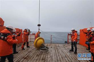 陸南極考察隊在西風帶布放2套浮標