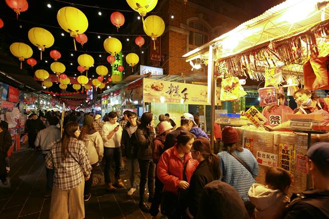 街上没人戴口罩她惊呆 揭各地现况(示意图/非当事地点/达志影像)