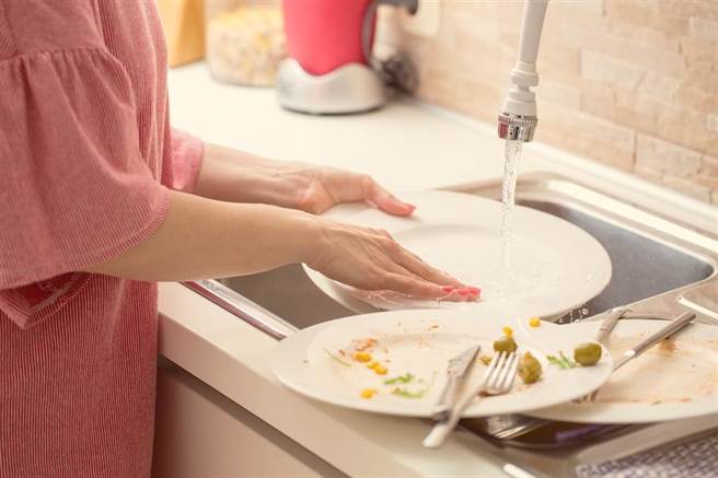 奇葩發明人妻椅 姿勢超害羞秒歪樓(圖片取自/達志影像)