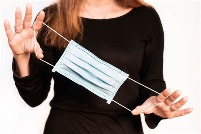 乾蒸復活口罩下場慘 網曝少這步驟(示意圖/達志影像)