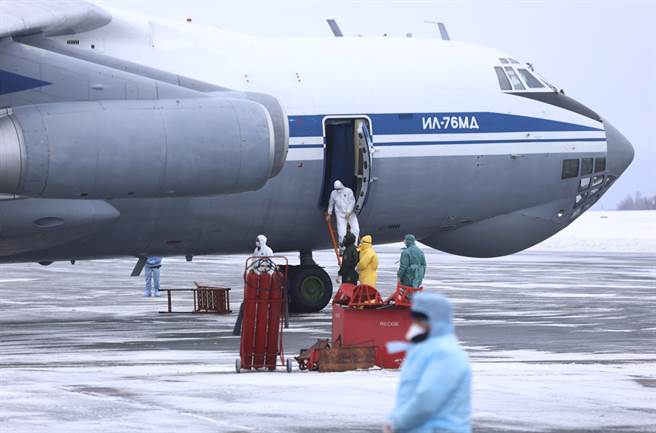 俄罗斯女大生形容，搭乘俄罗斯伊留申IL-76军用运输机撤侨专机返国的经验相当难熬。（资料照／美联社）