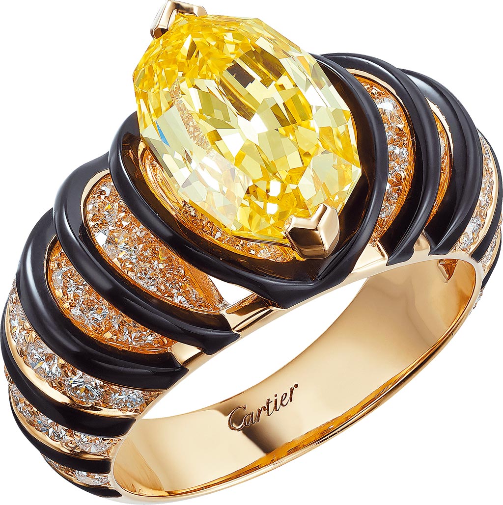 娜塔莉波曼戴卡地亞黃鑽戒指。（Cartier提供）