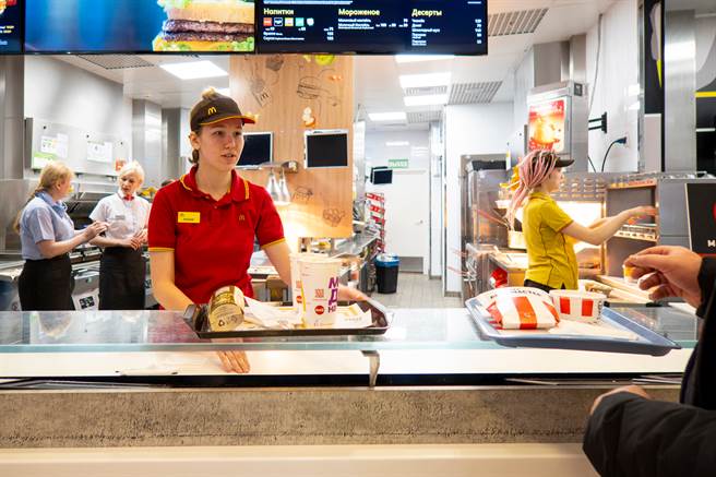 速食店打工11年从未生病 他曝惊人原因(示意图非当事人/达志影像)