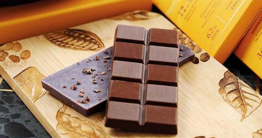 台灣一號屏東黑巧克力62％拿下ICA「世界最佳黑巧克力獎」。（280元／1片）（圖／于魯光攝）