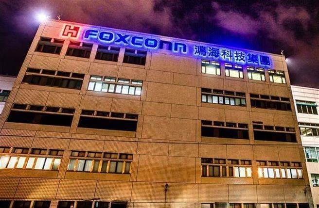 鴻海創辦人郭台銘上月質押43.6萬張鴻海股票向銀行借款，粗估市值約新台幣402.4億元。(圖/中時資料照)