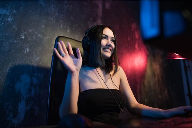 直播主没穿罩 雪乳整球裸送网暴动(示意图／达志影像)